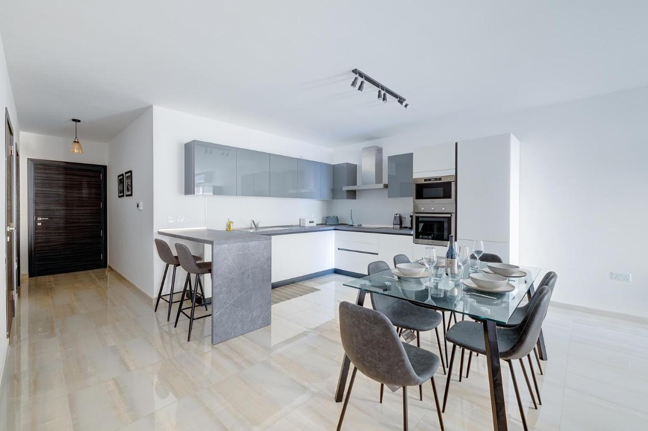 Chic 2Br Apartment, Ideal Location Ta Xbiex Exterior foto