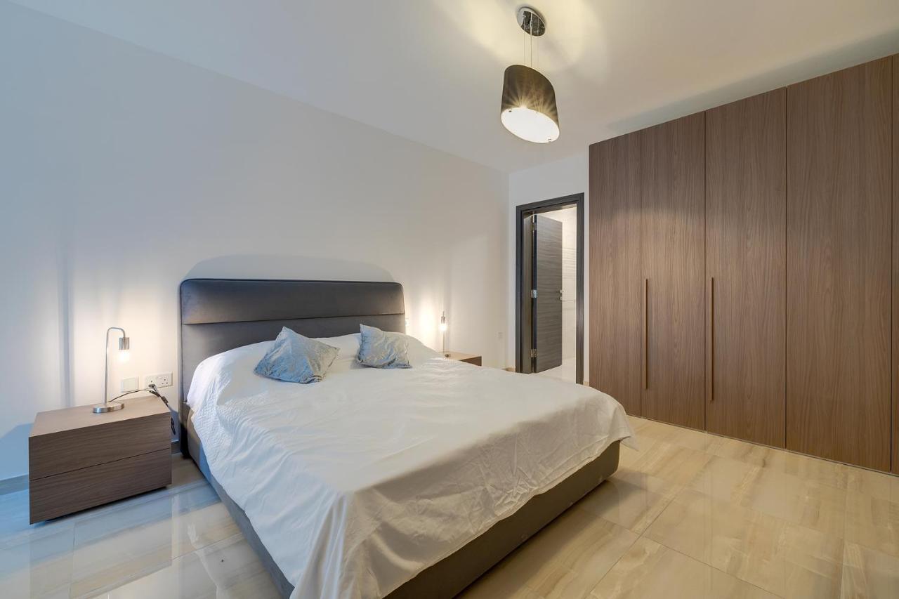 Chic 2Br Apartment, Ideal Location Ta Xbiex Exterior foto
