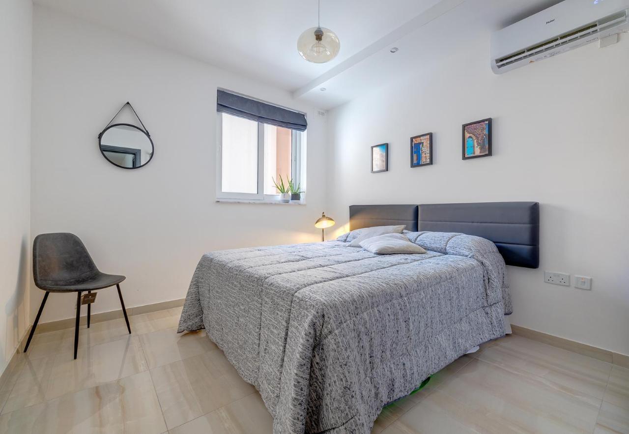 Chic 2Br Apartment, Ideal Location Ta Xbiex Exterior foto
