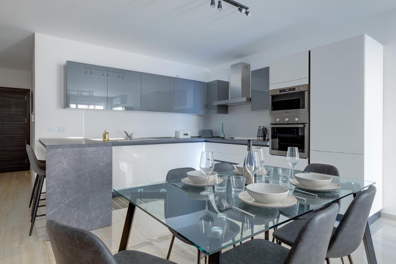 Chic 2Br Apartment, Ideal Location Ta Xbiex Exterior foto